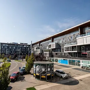 Appartamento 350 M Dalla Stazione L Parcheggio Free L Nova Loft, Parma