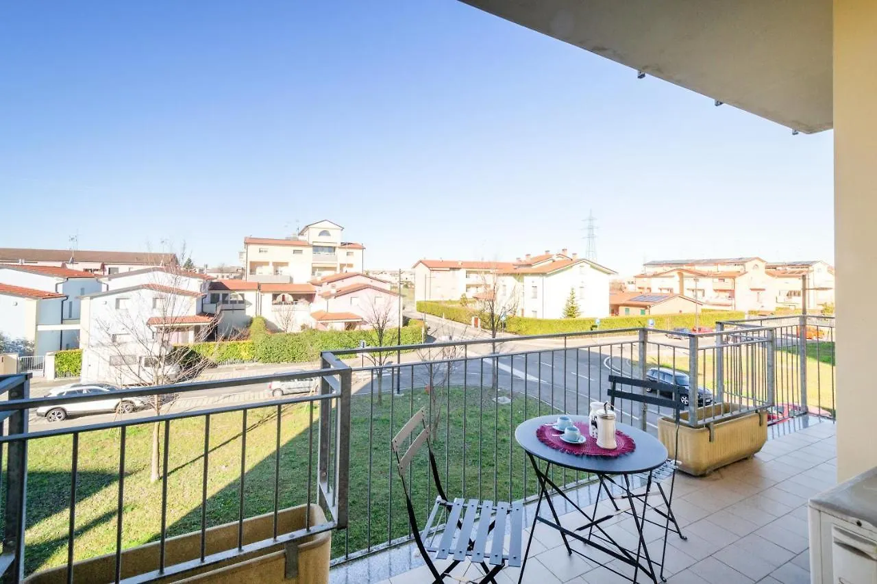 Parma Fiere Studio con parcheggio e balcone Appartamento